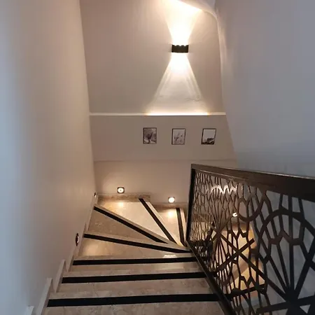 Efems Hotel 4*